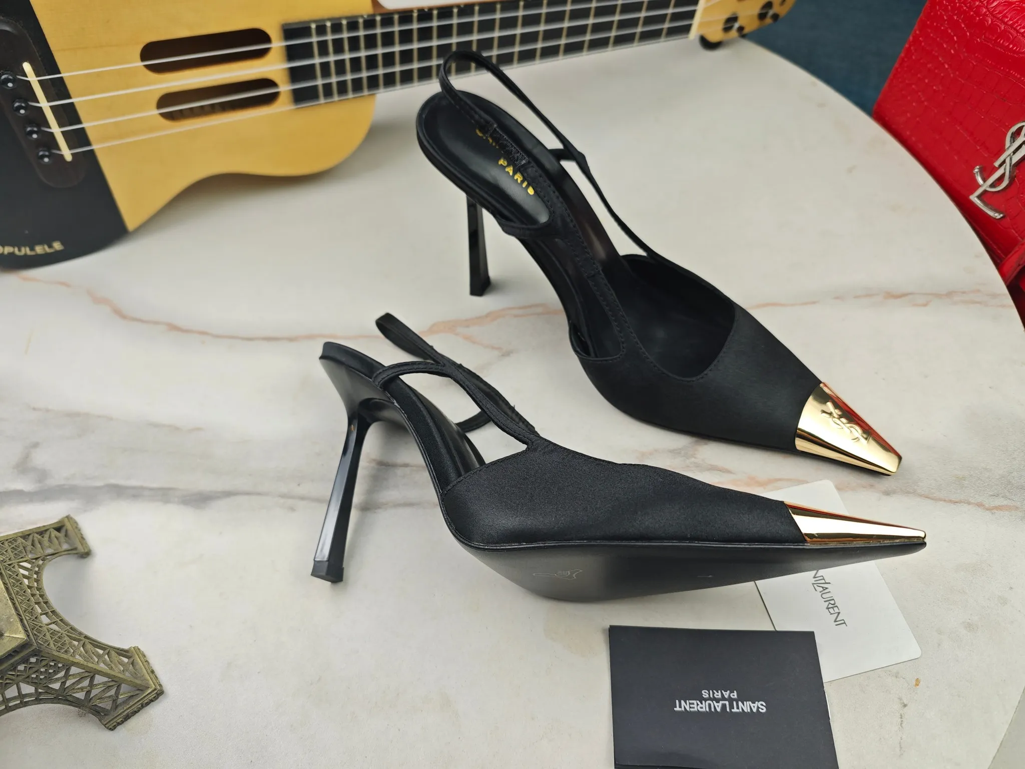 👟👟Ex-factory price 560👟👟【Saint Laurent】Yves Saint Laurent, high-heeled YSL sandals💃2024 early autumn counters are synchronized with the latest styles, YSL, and decorations👠 Classic and high-quality glamorous masterpieces, the hottest spring and summer series in the counter, with temperament, fashion, classic and attractive design style 😌The effect on the feet is particularly beautiful〰️, the material is imported from Italy, small black cow, imported black patent leather, lining, and foot pads; sheepskin, stiletto sandals, size 35-41 (34.41.42 must be customized, non-refundable) outsole; imported genuine leather outsole, complete with counter packaging